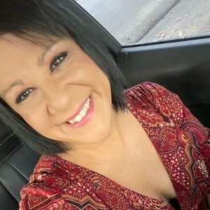 Meet your Posher, Tina